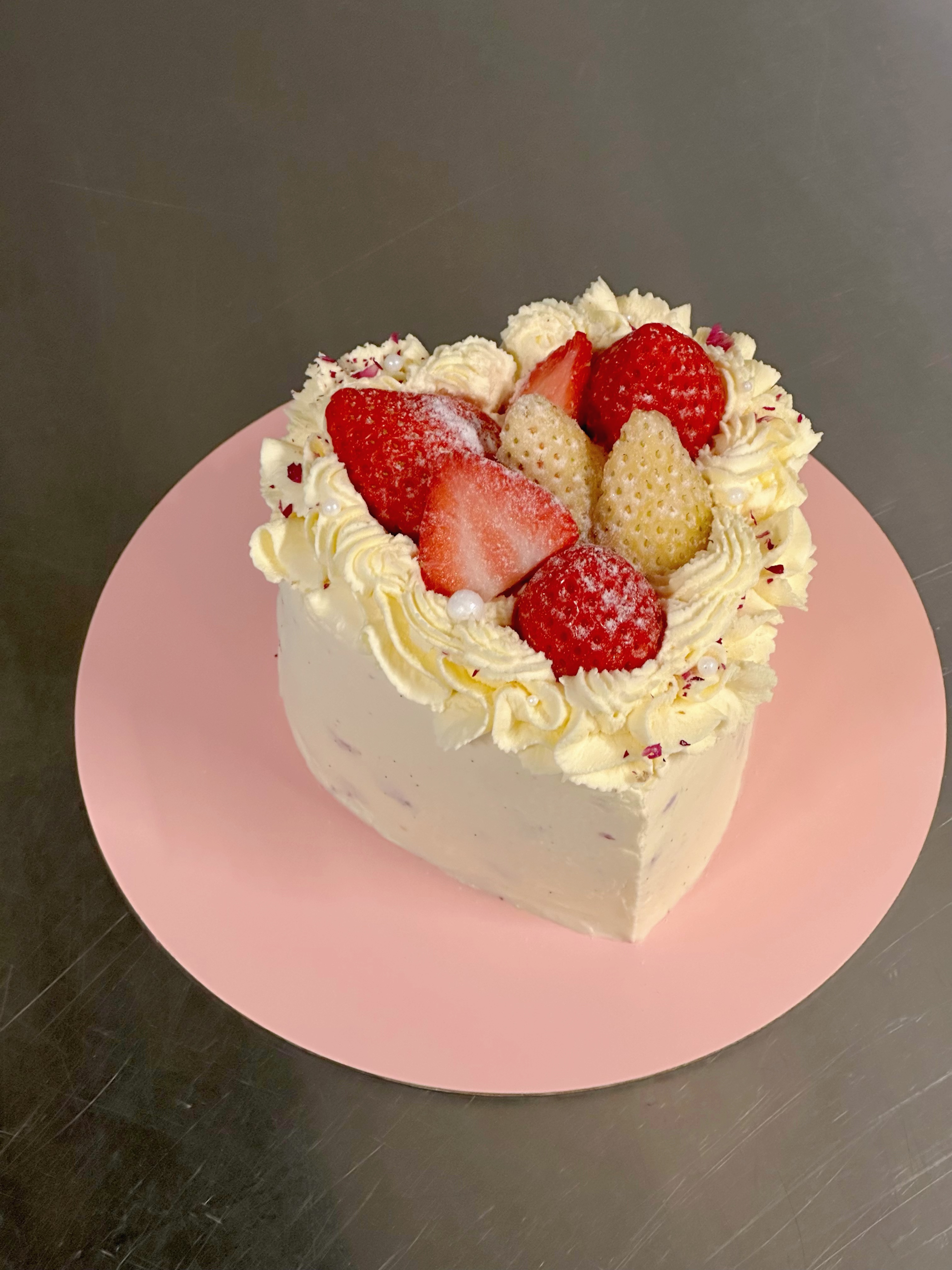 Valentine's limited whole cake